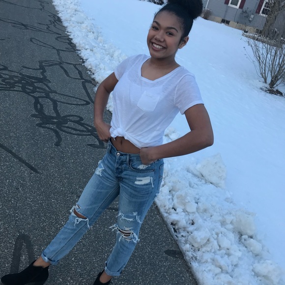 1 pair of jeans - Picture 3 of 4